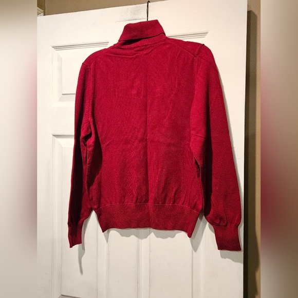 WOOLEN BLOOM TURTLENECK SWEATER - Picture 2 of 2